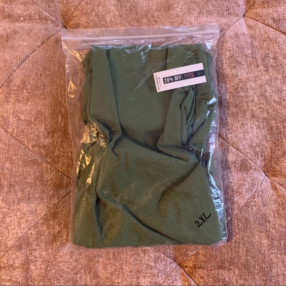 CheriFit Olive Scrunch Leggings - Picture 9 of 9